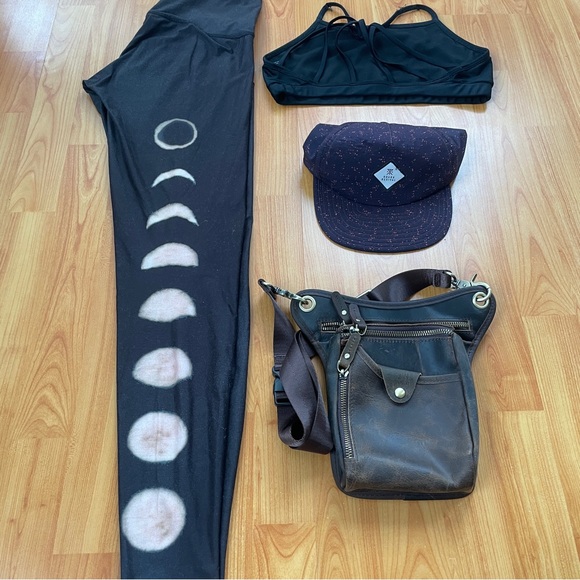 ✌️ Teeki Festival Bundle! ✨ - Picture 2 of 7